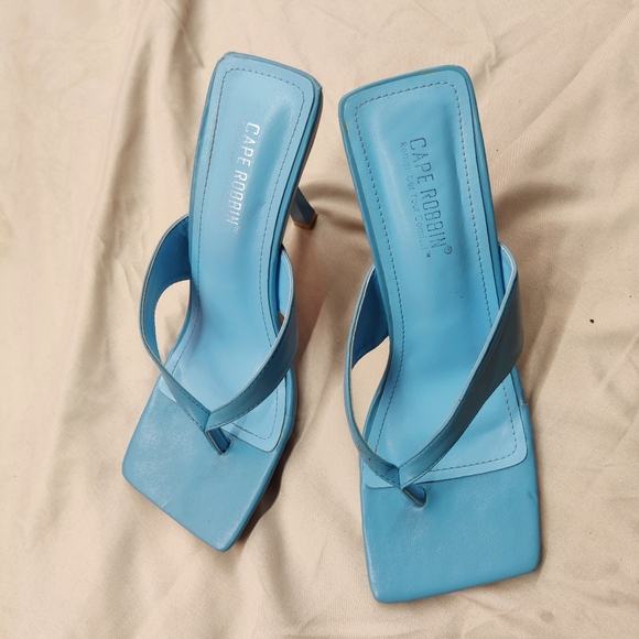 Cape Robbin Mid Heel Mules - Picture 1 of 5